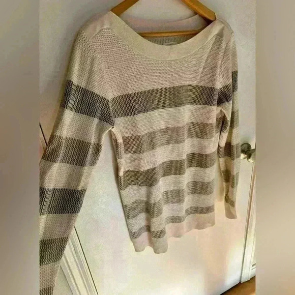 White and grey striped long pullover sweater by Market & Spruce size medium - Picture 2 of 13